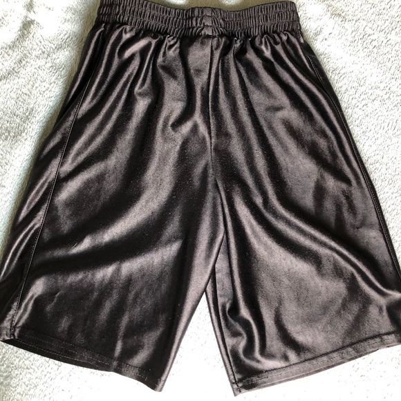 Gym shorts - Picture 2 of 3